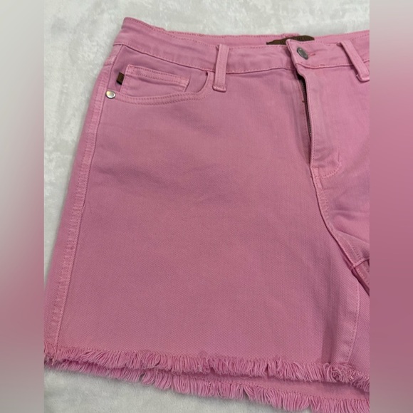 Pink Judy Blue Full Size High Waist Fray Hem Denim Shorts - Picture 3 of 14